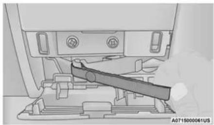 RAM 1500 (2021) - IN CASE OF EMERGENCY - 2