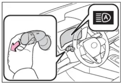 Diagram showing car interior with steering wheel, steering wheel, and dashboard, including a close-up of the steering wheel's head.