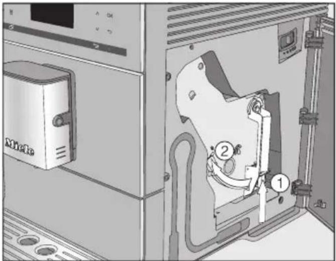 MIELE Silence CM 5410 - Bryggeenheden og det indvendige rum rengøres - 1
