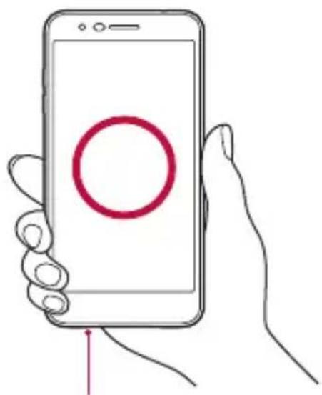 LG K11 - Forsøg IKKE at fjerne bagdækslet. - 2