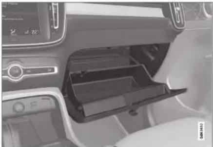 VOLVO XC40 (2017) - Relaterede oplysninger - 1