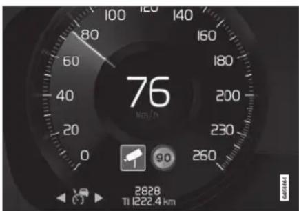 VOLVO XC40 (2017) - Trafikskiltinformation med fartkamerainformation - 1