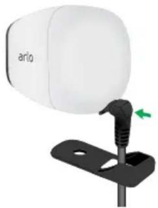 NETGEAR Arlo Go - Install the wind bracket - 3