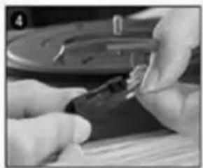 AKAI ATT-09 - REPLACING THE STYLUS - 4