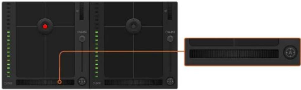 Blackmagic Design Studio Camera 4K 2 - Pulsante di auto focus - 1