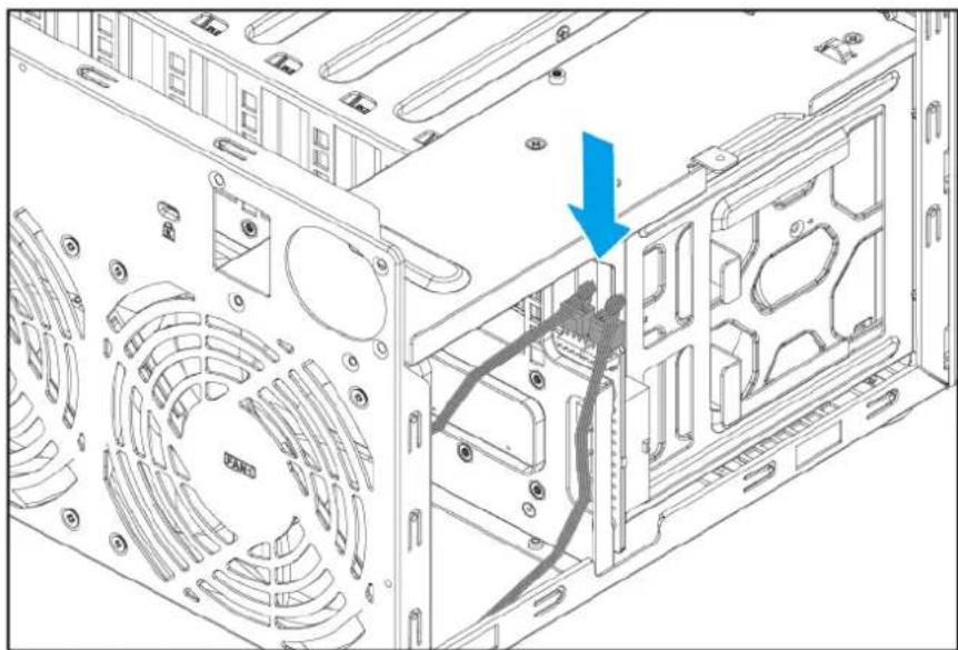 Technical line drawing of a computer tower case with ventilation slots and a blue arrow indicating a cable or connector (no text or symbols present)