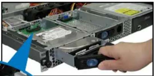 ASUS RS161-E5/PA2 - 安装硬盘 - 4