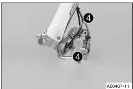 HUSQVARNA FR 450 Rally (2020) - Installing the fork legs ↘ - 3