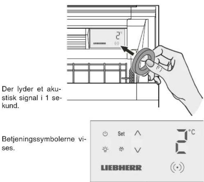 Der lyder et akustisk signal i 1 sekund. Betjeningssymbolerne vises. LIEBHERR Set 3°C