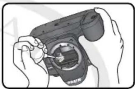NIKON D70s - 清洁低通滤色镜 - 1