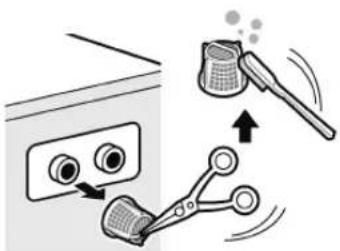 Diagram illustrating a cleaning or cleaning process with labeled components and directional arrows indicating flow or movement.