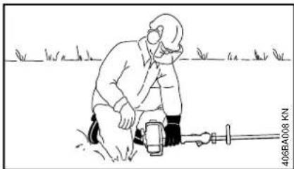 STIHL KB-KM - Starting the Engine - 2
