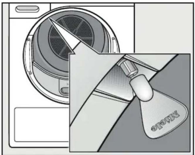MIELE TCL 790 WP - Sprøjtedyse til kondensvand udskiftes - 1