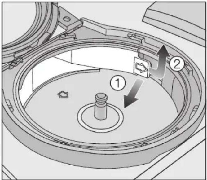 MIELE G 7163 SCVi - Rengøring af AutoDos - 3