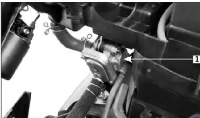 HERO Maestro Edge (2015) - AIR SUCTION VALVE - 1