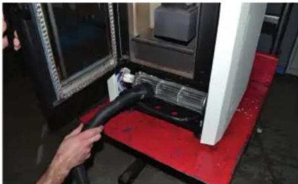 GUDE GP 135 B - Cleaning the fans (once a year or when "service" is displayed) - 2