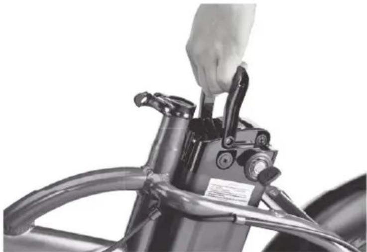 Biltema 27-2211 - Isætning/udtagning af batteriet. - 1