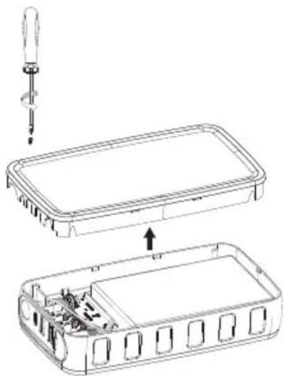 Biltema 37-912 - Sådan tager du det genopladelige batteri ud af produktet. - 1