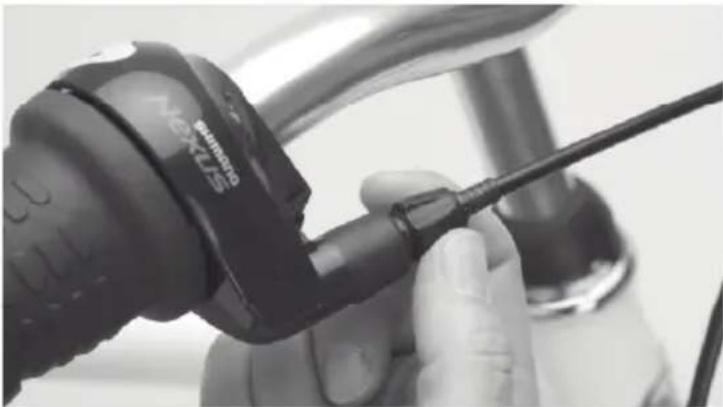 Biltema Yosemite 27-2131 - Kontrollere batterispenningen - 1