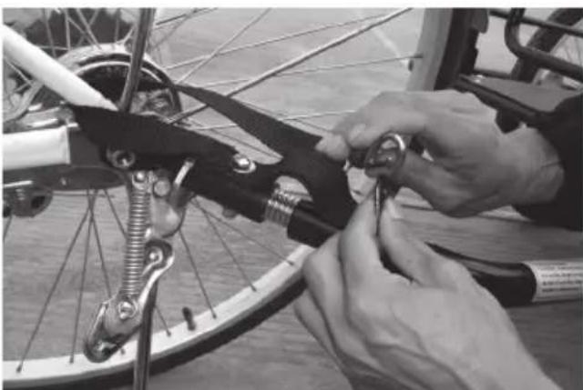 Biltema 27-177 - Montering af lastvognen på cyklen - 2