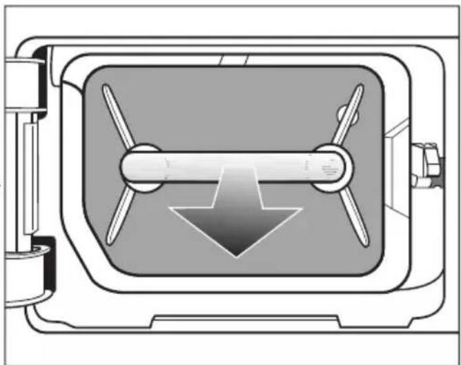 MIELE TEC235WP - Sokkelfilter rengøres - 2