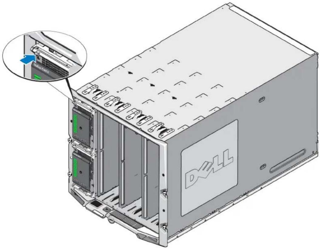 DELL EqualLogic PS M4110 - Entfernen der Blade-Schublade aus dem oberen Gehäuse - 1