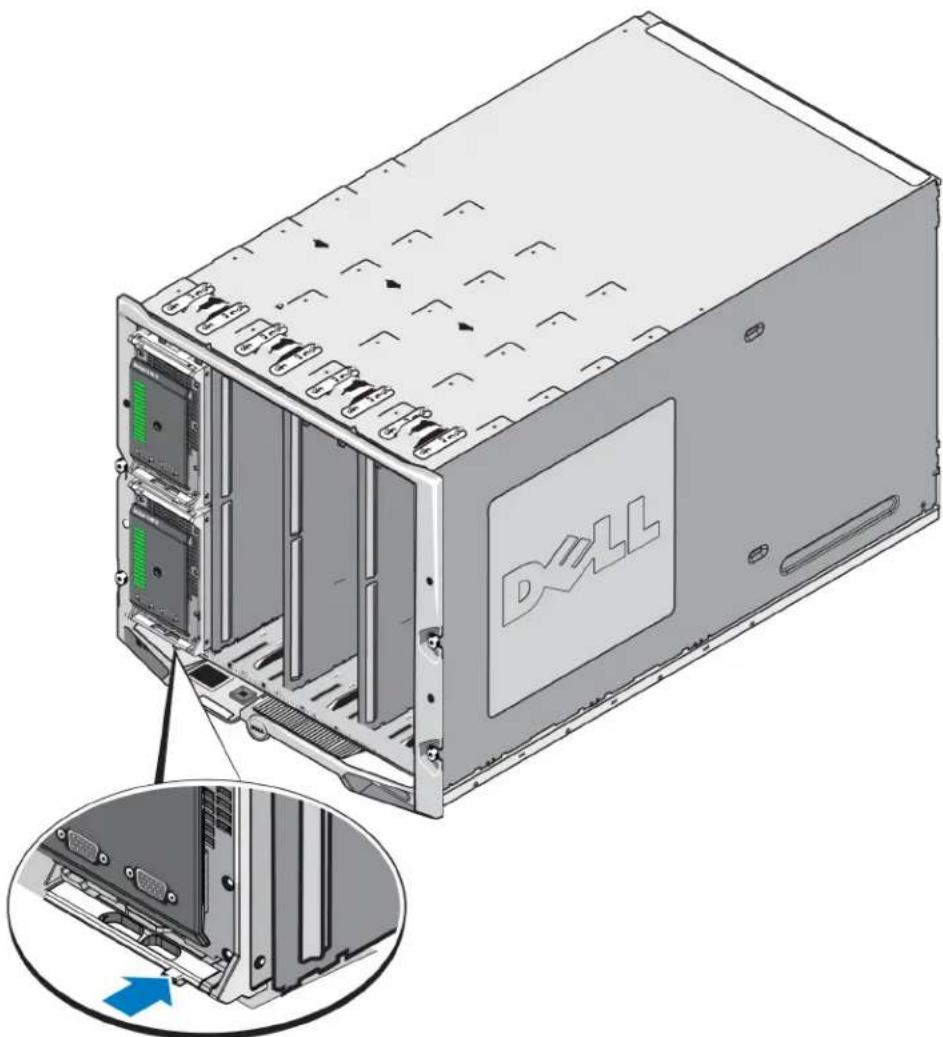 DELL EqualLogic PS M4110 - Entfernen der Array-Schublade aus einem unteren Einschub - 1