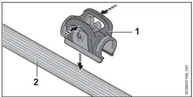 STIHL HTA 150.0 - Klammer anbauen (HTA 160.0) - 1