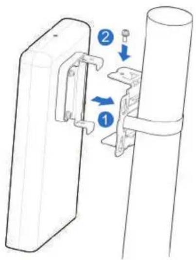 ZTE MC7010 - • Installation an einem Mast - 5
