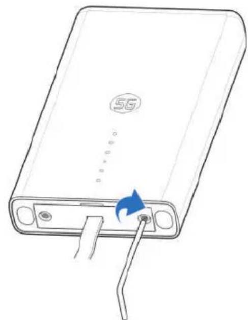 ZTE MC7010 - Verbinden des Netzwerkkabels - 2