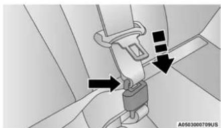 Chrysler Pacifica Hybrid (2023) - Second Row Center (If Equipped) And Third Row Center Seat Belt Operating Instructions - 4