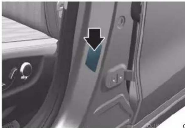 Genesis GV70 (2023) - Tire Care - 1