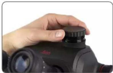 LEICA Ivesta 3 Serie - Kamera montieren - 1