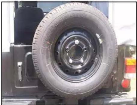 Mahindra THAR (2009) - SPARE WHEEL MOUNTING : - 1