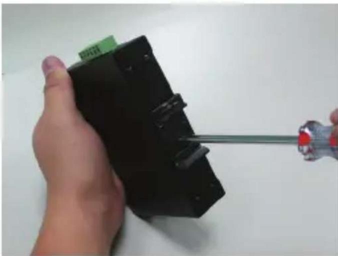 Planet IFT-805AT - Installing DIN-Rail Mounting - 1