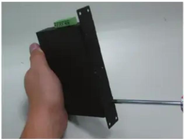 Planet IVC-234GT - Wall-mount Plate Mounting - 1