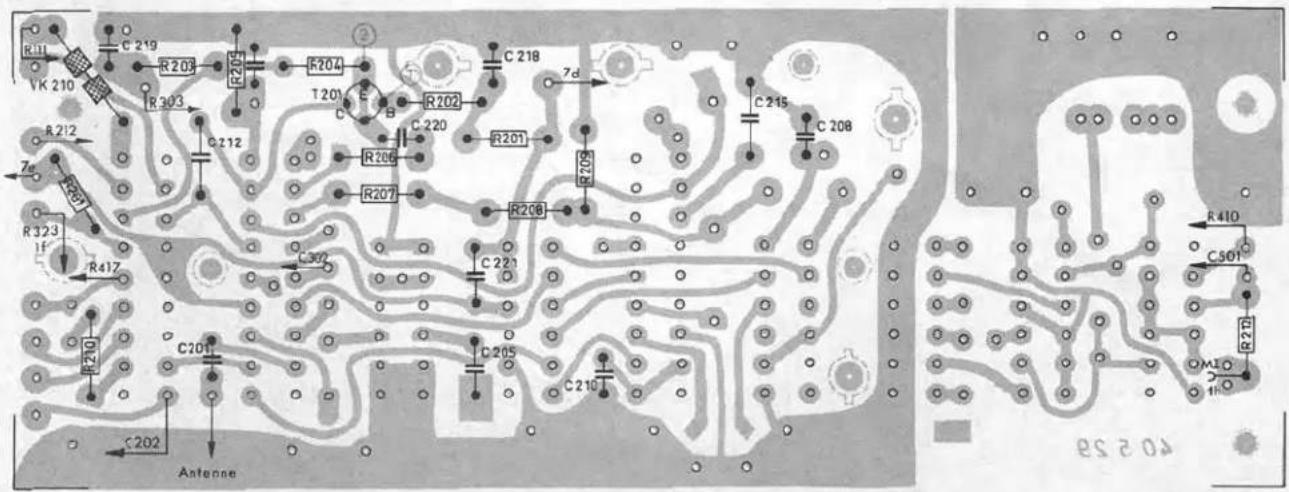 R111 VK 210 C 219 R 203 R 303 R 212 7e R 207 R 323 1F R417 R210 C201 C202 Antenna R204 T201 C R206 R207 C302 C 221 C205 C 210 C 218 7d R202 R207 R208 R209 R201 C 215 C 208 R410 C501 R210 M10 1F es 2 es