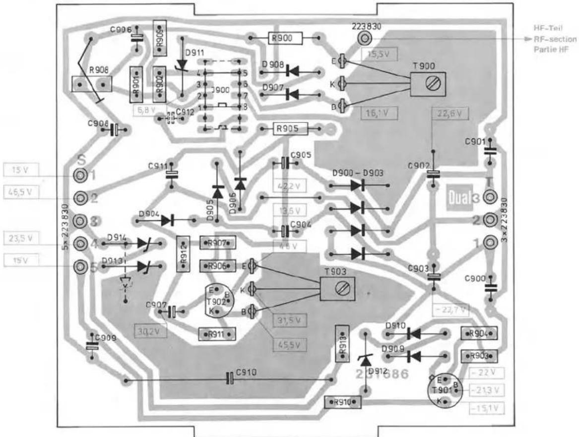 HF-Teil RF-section Partie HF 15 V 46.5 V 23.5 V 15 V S 1 2 3 4 5 6,8 V R906 R907 R908 R909 C906 R901 R902 D911 4 3 2 1 C912 C905 D905 D906 C905 42.2 V 13.5 V C904 4.6 V D900 - D903 T900 E K B 15.5V 16.1 V 22.5 V Dual3 C901 C902 C903 C900 -22.7 V D910 D90.9 R904 R903 E B T901 B K 21586 213 V -21.3 V -15.1 V