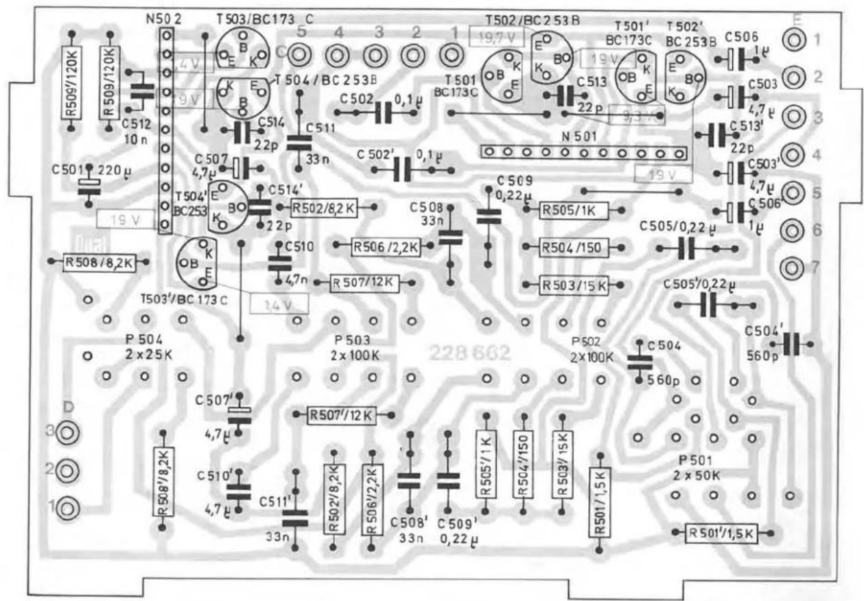 N50 2 T503/BC173 C 4 V 9 V C514 22p C507 4,7μ C514' BO R502/8,2K C508 33n C506 4,7μ C507 4,7n C510 R506/2,2K R507/12K R507'/12K R506/2,2K R505/1K R504/150 R503/15K R505/1K R504/150 R503/15K R501/1,5K P 501 2 x 50K R 501'/1,5K T 502/BC 2.53 B 19,7 V E O C513 22 P C506 1μ C503 4,7 μ C513' 22 p C503' 4,7 μ C506' 1 μ C504' 560 p P 502 2 x 100K P 503 2 x 100K P 504 2 x 100K R 507'/12K R 508'/8,2K C 507' 4,7 μ C 510' 4,7 μ C 511' 33n R 502/8,2K R 506/2,2K C 508' 33n C 509' 0,22 μ
