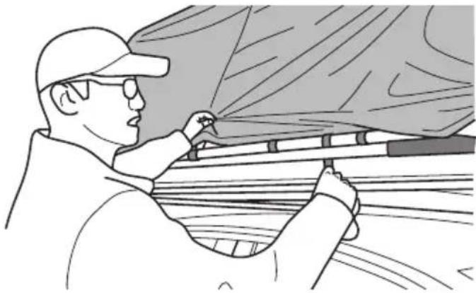 DOMETIC TMA100 - Setting up the roof tent - 6