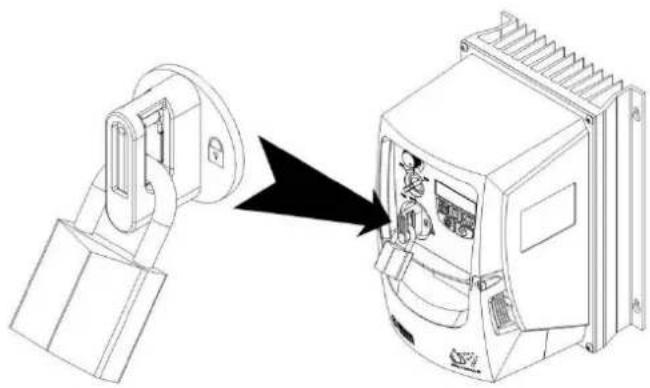 C-Control CDI-220-1C3 - Durchführungsplatte und Verriegelung - 2