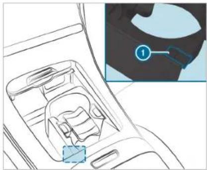 Mercedes-Benz C-Class Sedan (2024) - WARNING Risk of injury due to objects being stowed incorrectly - 6