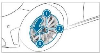 Mercedes-Benz C-Class Sedan (2024) - Aluminum hub cap - 1