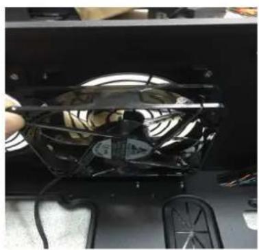 LC-Power Gaming 986B - 2-3 Top case fan installation - 2