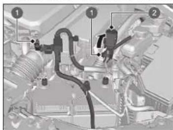 Honda Civic e:HEV (2023) - Austauschen der 12-Volt-Batterie - 1