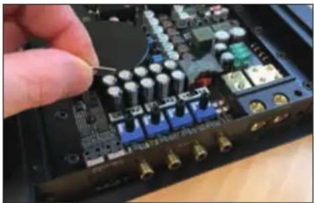 Helix C ONE - Einbau des HELIX Digital Input Moduls HDM 1 - 2