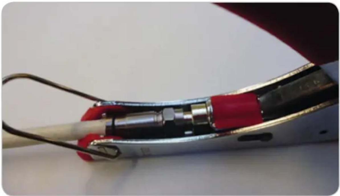 Schwaiger FVS315 261 - STECKER MIT KABEL VERBINDEN - 2