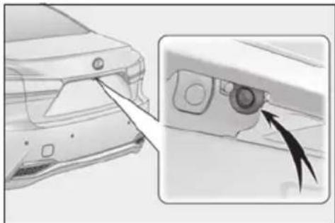 LEXUS LS 500h (2025) - Cleaning the Digital Rearview Mirror - 1