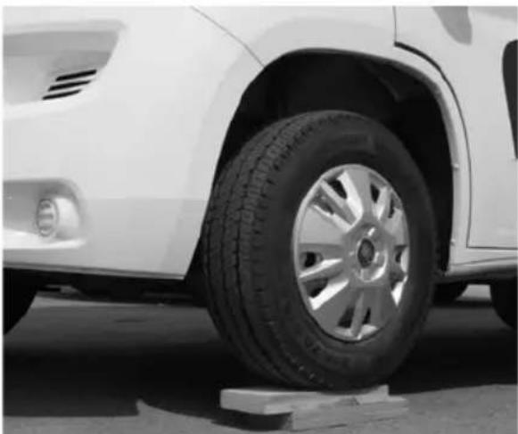 Swift Coachbuilt (2020) - Levelling the motorhome - 1