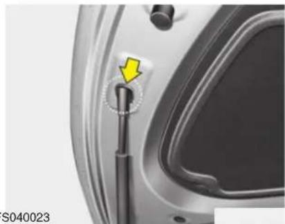 HYUNDAI Velostar (2012) - WARNING - 2